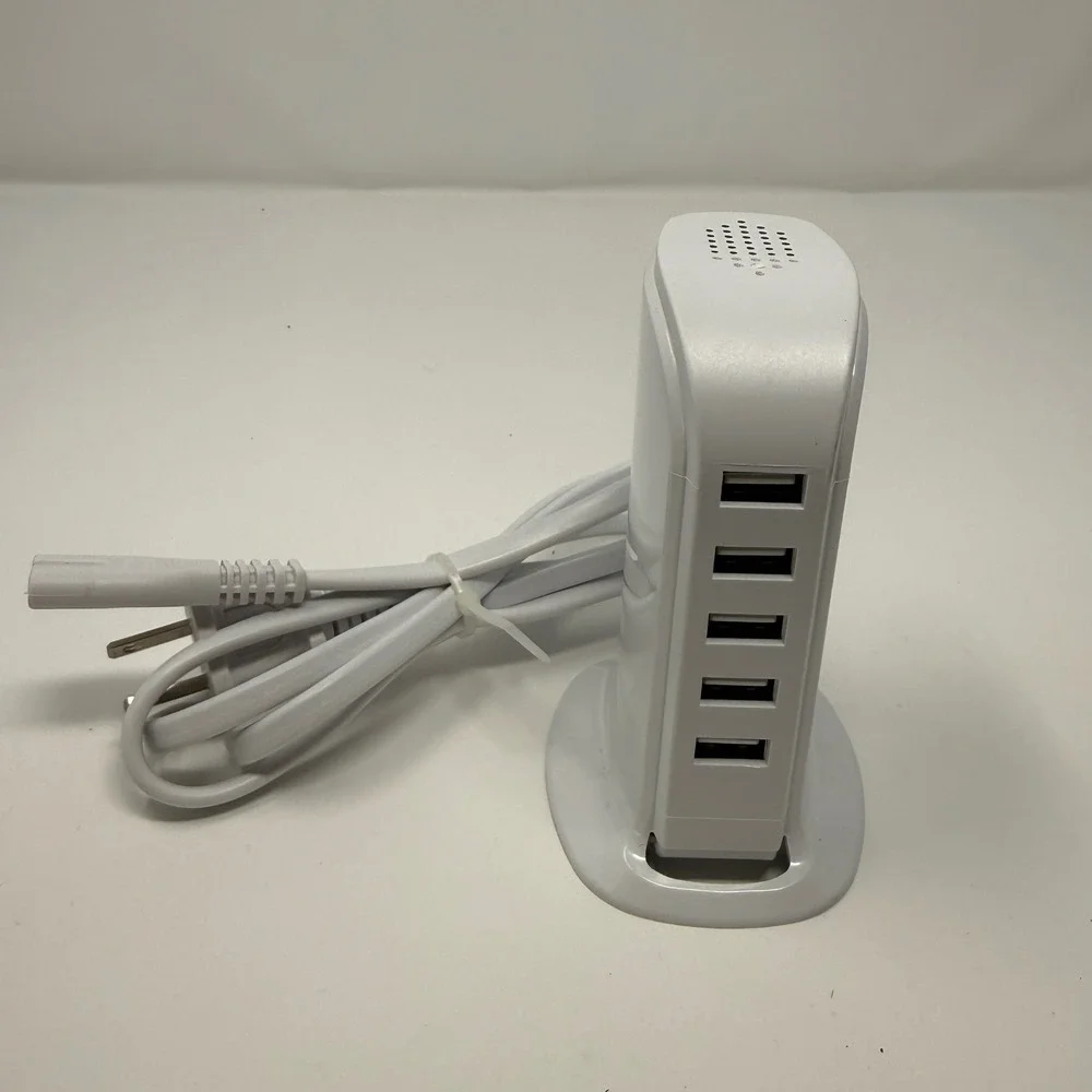 AARP AC/DC Power Charger 5 Port USB Charging Station White MF-05004000 Hub